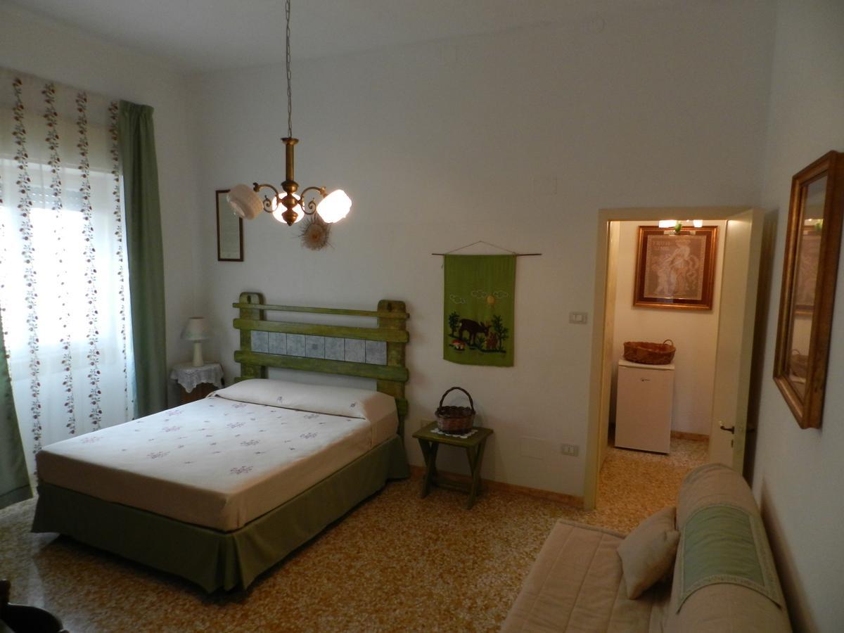 Casa Corte Con Terrazza Taviano  Exterior foto
